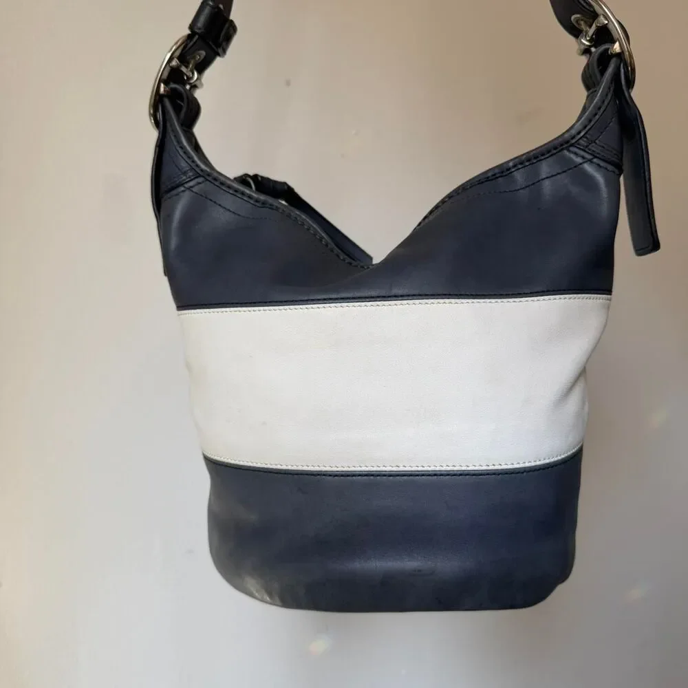 Y2K Coach Limited Edition Rugby Duffel Handbag – Navy / Ivory - Picture 4 of 8